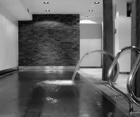 兰斯豪斯玛里兹酒店 4*